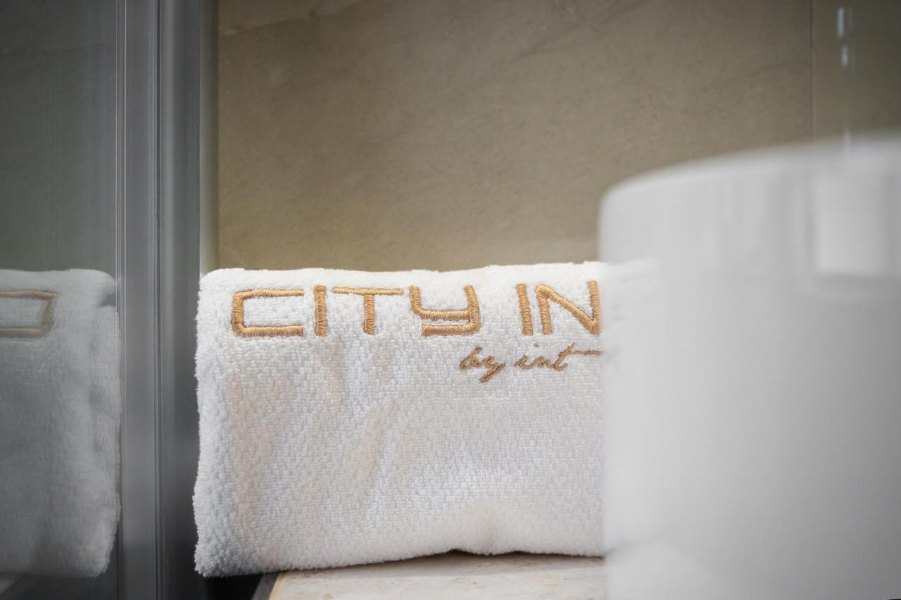 Hotel City In Kočani Exteriör bild